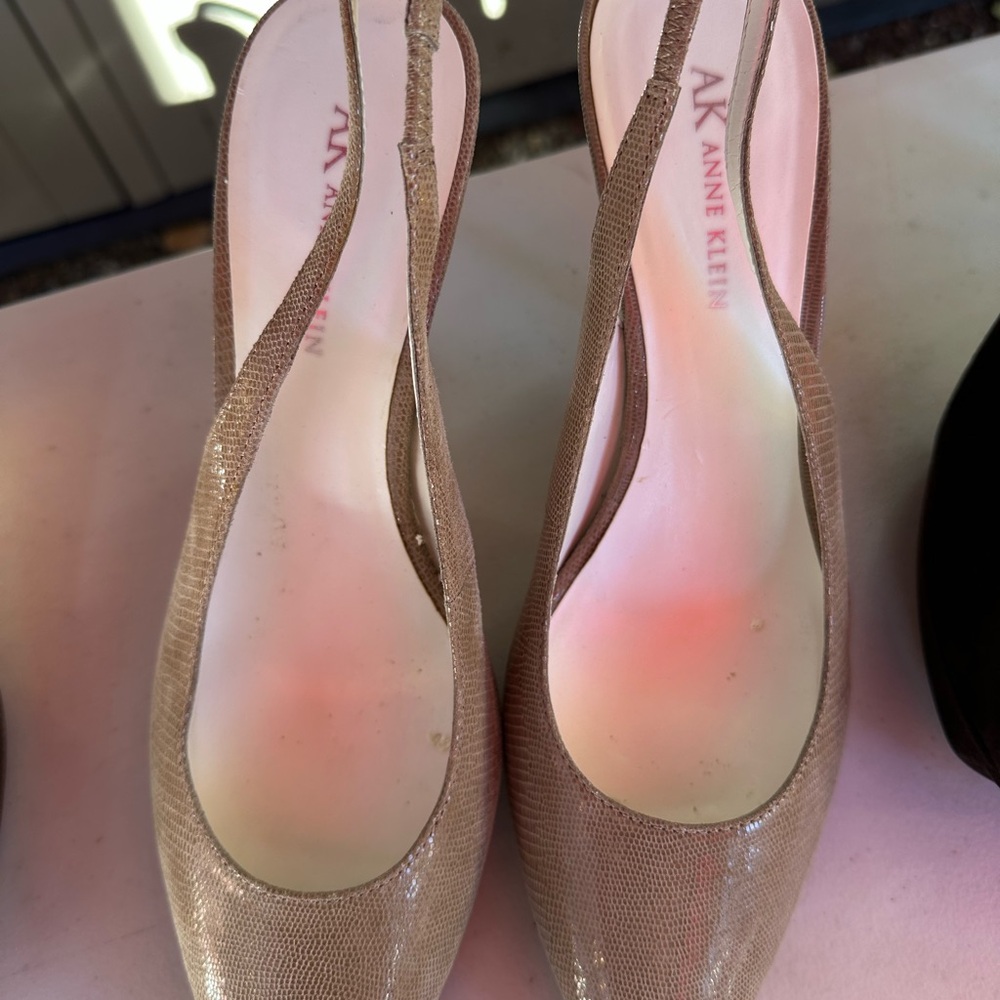 Anne Klein Tan Heels with Slingback Design